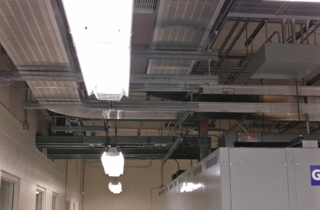 https://harborenergysolutions.com/wp-content/uploads/2021/11/cable-tray-power-distribution.jpg